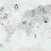 Muurschildering met beren dolfijnen en andere dieren op de continenten in grijstinten Dieren op de wereldkaart voor kinderen - afbeelding nummer 2
